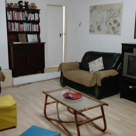 50 On Theal Apartment Пароу Екстериор снимка