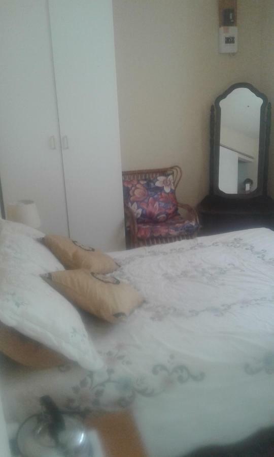 50 On Theal Apartment Пароу Екстериор снимка